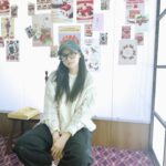 Go Bo-gyeol Instagram - 봄비가 내리는 날 📸🌺 곱슬머리😛 a spring rainy day