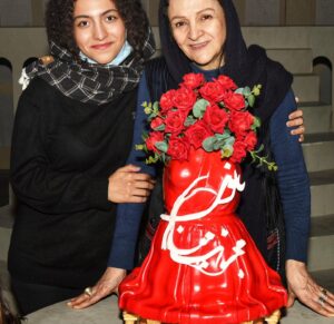 Golab Adine Instagram - در ادامه ى پست  پيشين
اگر مايليد برگ بزنيد