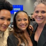 Golda Rosheuvel Instagram - About last night…. @humanrightscampaign Gave us a night to remember! Reunited with @jbayleaf ❤️ The Giants in the room. The women who have shaped my life and soooo many others. @shondarhimes @hrcpresident @therealdebbieallen @lenawaithe @phyliciarashad @dgcomedy We see you. We Thank you. #lgbtq community #allyship