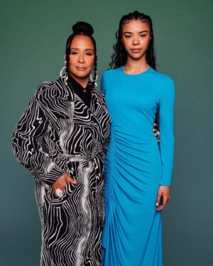 Golda Rosheuvel Instagram - Hanging with the gang @buzzfeed QC LA

Wearing.
@tovestudio COAT
@dinosaur_designs RING / EARRINGS
@esauyoriofficialpage DRESS
@kalda_shoes BOOTS 

Style: @georgmedley 
Hair: @dionnesmithhair 
Makeup: @kennethsohmakeup