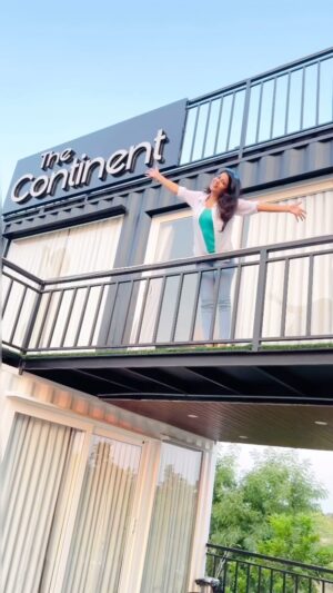 Goldie Nissy Instagram - Its all smiles with the right people that love you are around you! Got to spend some lovely time @thecontinenthyd 
Just the peaceful and luxury staycation you need for your private getaways! 
.
.
.
.
.
.
.
.
.
.
.
#telugureels #reelitfeelit #telugu #telugusongs #telugucomedy #teluguvideos #telugudubsmash #telugujokes #telugufun #telugufunnymemes #funny #familytime #hyderabad #staycation #farmhouse #hyderabad_diaries #getaway #familyfun #relaxtime #peaceful