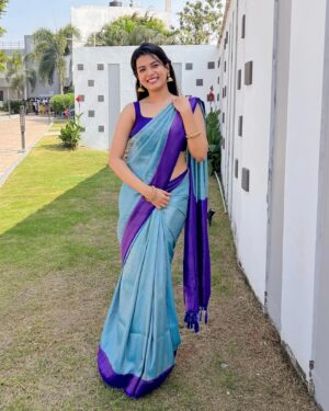 Goldie Nissy Instagram - Fresh flowers and old love 
Outfit: @shilpacouture 
📸: @seshi_kiran 
.
#sareelove #goldienissy