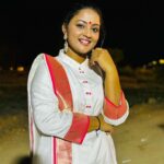 Gomathi Priya Instagram - Gang Leader movie Recreation Vijayshanthi Outfit @tidakreation #telugumediumischool #zeetelugu #zee5 #gomathipriya #priyabalakumaran #priyabalakumaran_gp #gp #nothingbutpriya #realityshow #gameshow #kasala #telugucinema #actress #television #vijayshanthi #gangleader #recreation