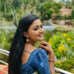 Gomathi Priya Instagram - The Wound is not your fault But healing is your responsibility Heal yourself ❤️‍🩹 ➡️❤️ #nature #healyourself #loveyourself #love #selfcare #gomathipriya #priyabalakumaran #priyabalakumaran_gp #gp #nothingbutpriya #oviya #bhanu #valli #meena #radhika #revathy #behappy #bekind #blessed Pictures @arun_olympion_official