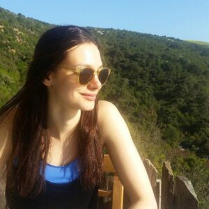 Gonca Sarıyıldız Instagram - Hava güzel yüzler gülüyor : ) polenlere dikkat 😆