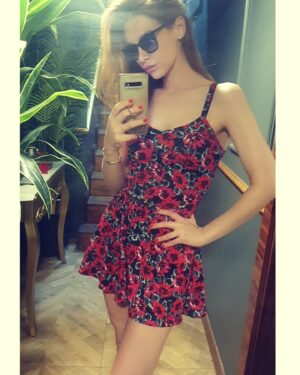 Gözde Mukavelat Instagram - 