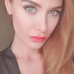 Gözde Mukavelat Instagram - 