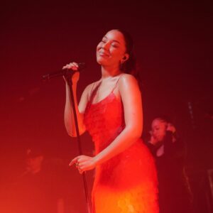 Grace Carter Instagram - woweee i’m playing GLASTONBURY‼️❤️ lonely hearts club on friday… get practicing your mmm da da’s and I hope to see you there hehe x