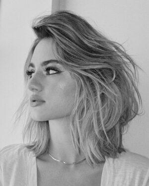 Grace Van Patten Instagram - 📷 @sophieelgort 🙏