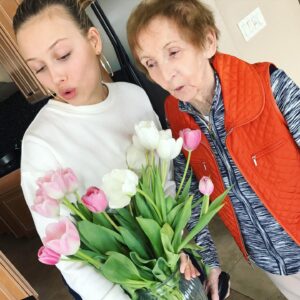 Gracie Dzienny Instagram - Today we say goodbye to our incredible Grandma Una. It’s difficult to imagine a world without my little Irish good luck charm. A world absent of her Una-isms and love of small beautiful things. She had a strength that filled me with such pride. She was the most loving, the most generous, and just the most fabulous. I can’t believe that I got to call her mine and will love her “mieces to pieces” forever and always. ☘️