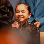 Graciella Abigail Instagram - R A Y A 💗💗 Percaya ga sih klo ide outfit untuk premiere #LayanganPutusTheMovie kemarin tuh Grace pilih sendiri model dress nya? Klo range 1-10, kalian kasih nilai brp utk pilihan Grace? Scr ide mama nya akhir2 ini keseringan nya direject, termasuk ky mau bikin caption ini aja mama nya mikir berat, pasti diprotes anaknya. Mari kita coba posting 🤪