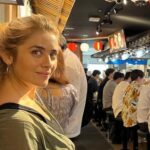 Greta Scarano Instagram - Quello che ho fatto veramente in Giappone (compreso un esordio impietoso ma che rivendico) 👘🍣🥢🇯🇵