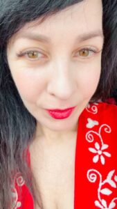 Actress Grey DeLisle HD Instagram Photos and Wallpapers June 2024