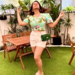 Gurdeep Kohli Instagram - I am having a great weekend are u?? 🌈🌈🌈🥂🥂⭐️⭐️ #weekendvibes #endlesssummer #dreamingofmalibu😋❤️