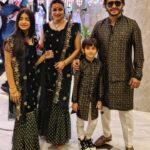 Gurdeep Kohli Instagram - Wishing you All a Very Happy Lohri 🔥Lohri diyan lakh lakh Wadhaiyaan... #happylohri #lohri @meherpunjj #mahirpunjj #arjunpunjj #gurdippunjj