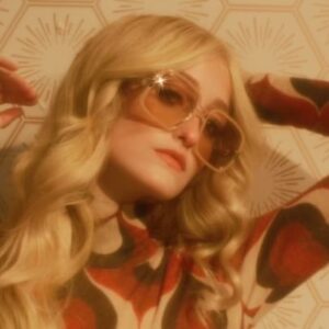 Gus Birney Instagram - Thank you @designscene for the interview - link in my bio. Had the best time doing this shoot
Photography @laracallahan 
Styling @heathernewberger
Hair @jasmineburnsidehair 
Makeup @amandathesenbeauty