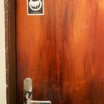 Guta Stresser Instagram - Bom dia. Boa semana. Por aqui, fazendo o que estiver ao meu alcance para que a gente consiga viver mais de quarentena anos. A gente, no caso, a humanidade. Não apenas eu, pessoa física. E uma coisa que acredito que pode “salvar a humanidade” é ter mais empatia com quem “sabe dividir” do que com quem é egoísta e tem por lema o famoso “farinha pouca, meu pirão primeiro.” Se a alguns se dá o nome “comunista” (os que gostam de compartilhar) porque não chamar “fascista” a quem não gosta? Nem de compartilhar, nem de festa, arte, cultura ou alegria. Mas a gente gosta! Salve @madonna @anitta e @pabllovittar 🔥🔥🔥 Viva a arte, a representatividade e a inclusão!!! Aqui de Curitiba curtindo demais o rolê da loira aí em Copa!!! Luxo 🇧🇷✨🇧🇷✨🇧🇷 ⭐️⭐️⭐️⭐️⭐️ #guta #gutastresser #antifa #segundou #boasemanaatodos