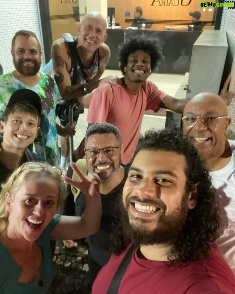 Guta Stresser Instagram - Na saída do ensaio, ontem, sextando da melhor maneira, trabalhando com o que amo com gente boa da melhor qualidade no @teatroguaira (onde estaremos em cartaz com Os Analfabetos no #miniguaíra no #fringe no @festivaldecuritiba e onde estamos ensaiando a peça #bomcrioulo para logo após o Festival no Teatro Zé Maria. Muito feliz de estar fazendo TEATRO em CURITIBA ❤️ . . . . #gutastresser #ensaios #atriz #teatro #profissãoartista #teatrosim #cultura #arte #artescênicas #trabalhadoresdacultura