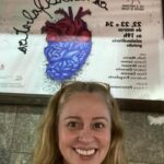 Guta Stresser Instagram - Na saída do ensaio, ontem, sextando da melhor maneira, trabalhando com o que amo com gente boa da melhor qualidade no @teatroguaira (onde estaremos em cartaz com Os Analfabetos no #miniguaíra no #fringe no @festivaldecuritiba e onde estamos ensaiando a peça #bomcrioulo para logo após o Festival no Teatro Zé Maria. Muito feliz de estar fazendo TEATRO em CURITIBA ❤️ . . . . #gutastresser #ensaios #atriz #teatro #profissãoartista #teatrosim #cultura #arte #artescênicas #trabalhadoresdacultura