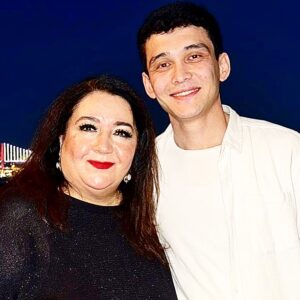 Hülya Duyar Instagram - @alishernazirov_  buluşmak  dinlemek hediyesin 🙏♥️♥️♥️🧿🧿🎶💋