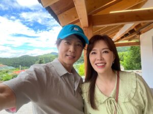 Ha Hee-ra Instagram - 오늘도.. 
세컨하우스에서 만나요~
감사합니다~🥰

#감사 #은혜 #세컨하우스