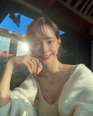 Ha Yeon-soo Thumbnail -  Likes - Most Liked Instagram Photos