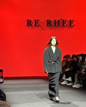 Ha Yeong Instagram - @rerhee_official 
@rerhee_joo @rerhee_rhee 
최고야