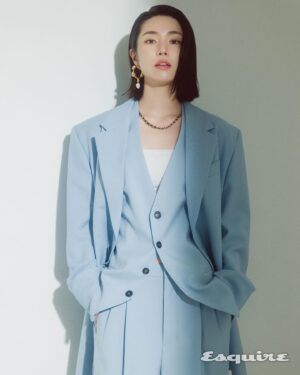 Ha Yeong Instagram - @esquire.korea