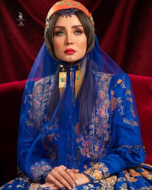 Hadis Fouladvand Instagram - ✨
 ❤️
@hadisfouladvand 

Makeup Artist : 
@mahsatabassom_mua 

Hairstylist :
@sepidehrezaee_hairstyler 

Beauty salon : 
@maryamrahnamabeauty 

Dress designer : 
@gallery.nazkhatoon 

Photography : 
@falifilm 

✨✨✨
#ایران #مریم_رهنما #حدیث_فولاوند #لباس_محلی #لرستان #لباس_لری #سینما #بازیگران_زن #میکاپ #قشقایی 
#iran #makeup #maryamrahnama #hadisfouladvand #cinema #actress