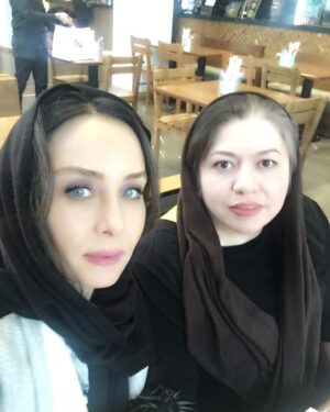 Hadis Fouladvand Instagram - ‏آدمایی که وقتی کنارشون نیستی
ازت دفاع میکنن ،
وفادارترین دوستانی هستند که
میتونی داشته باشی ..