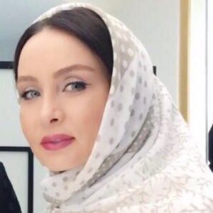 Hadis Fouladvand Instagram - ایمان بیاوریم  به  پرواز یک پرنده  به طلوع آفتاب  به تغییر یک فصل  به لبخند یک رهگذر  به گرمای یک دست  به حضور یک دوست

و ایمان بیاوریم به عشق  و به خدایی که  همیشه با ماست
🌷
سلام💜💜💜💜💜💜💜💜💜💜💜💜💜💜
#حديث_فولادوند