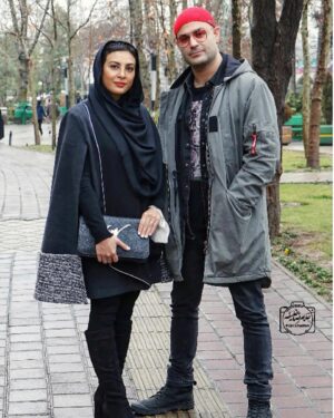 Hadiseh Tehrani Instagram - 🤍 
.

#خانواده #زمستان #حديثه_تهراني #عكس #خاطره 

Photo 1 : @minaaa.mirzaie 
Photo 2: @gh.khalifeh