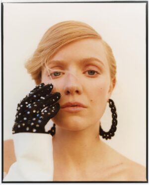 Hadley Robinson Instagram - Holy hell, thank you Schön🏹
.
.
.
@schonmagazine 
photo.. @jonnymarlow @earlymorningriot fashion.. @leahadicoff hair.. @nathanieldezan @opusbeauty make up.. @georgieeisdell @thewallgroup words.. @elizabethhwc