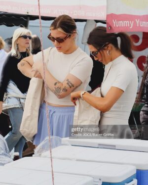 Hailee Keanna Lautenbach Instagram - Sorry sorry all the @modelhousemovie buzz has gone to my head 🫶🏼🪄 💁🏻‍♀️ jk - been a Getty girl but not a STUDIO CITY FARMERS MARKET Getty girl, see last pic where I was wrongly named circa 2018 (shout out Nolan hi Nolan) Cute day with sis!!! (These Nike initiator shoes are the new Monarch Dad shoes) (abbey and I got Classpass can u even TELL)