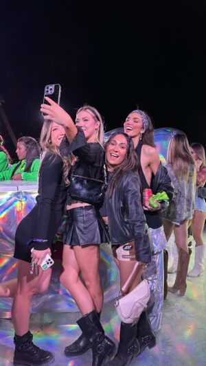 Hailee Keanna Lautenbach Instagram - Hear ye hear ye! Hello I did a cute (I think) recap video! Sorry none of the juicy bits got in there because nothing juicy happened…at least on night 1 of #taodesertnights remember when I posted 17 pics on the feed of celebs at my first party? Granted it was before stories existed, but…if you watch thru this you’ll see some 2017 Hailee. 

#tao #zenyara #djseinfeld #coachella24