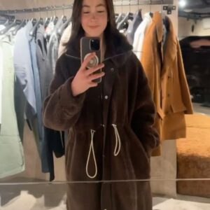 Hala Finley Instagram - silly day 🫶 🎥