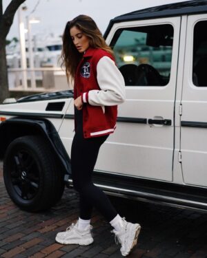 Haley Grable Instagram - go the extra mile 🥰