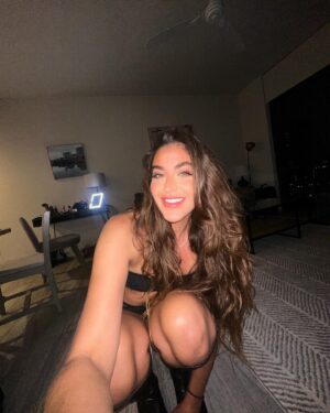 Haley Grable Instagram - shaved my legs for this