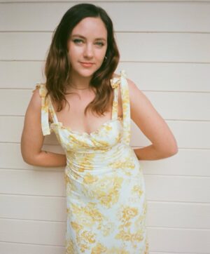 Haley Ramm Instagram - Guess which hand