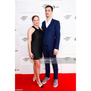 Haley Ramm Instagram - ♥️ @petewillyams @tribeca @markmaryandsomeotherpeople
.
.
.
. Thank you for always letting me raid your dresses @kirstendunst 
. Sleek pony and face by @lastlooksrocky 🥰