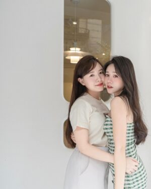 Hami Chiang Instagram - 生日過完，就生了場小病，
一定是穿太少了🤣

鼻竇炎➡️支氣管炎
整整咳了三個禮拜，
咳到支氣管都流血，終於要復活了！！
所以補發一下生日貼文🤣

新的一年，希望愛我的人，我愛的人
都能平安健康，順心又快樂
長越大啊，願望越平凡☺️

#台北甜點 #台北下午茶