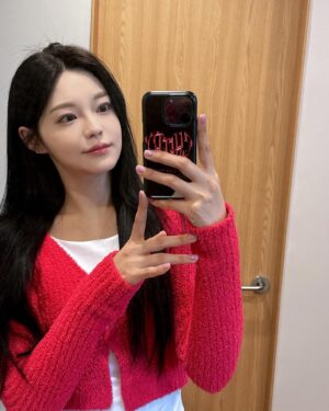 Han Chae-kyung Instagram - 식단한지 꽤 됐는데 줄어들지 않는 몸무게와 5월 일상.