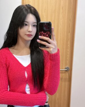 Han Chae-kyung Instagram - 식단한지 꽤 됐는데 줄어들지 않는 몸무게와 5월 일상.
