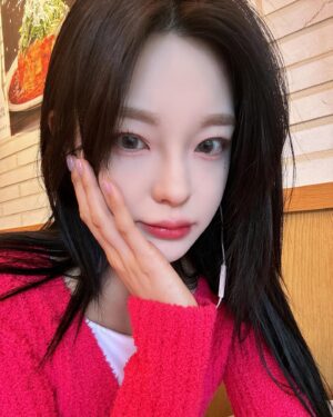 Han Chae-kyung Instagram - 식단한지 꽤 됐는데 줄어들지 않는 몸무게와 5월 일상.