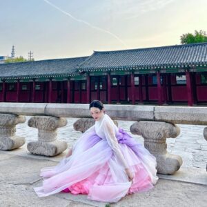 Han Chae-kyung Instagram - 🪸💜🩷🩵✨