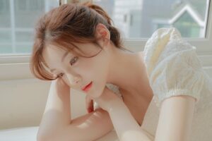 Han Chae-kyung Instagram - 여름 안녕 잘가