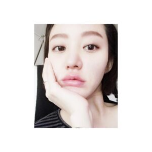 Han Geu-ru Thumbnail - 5K Likes - Top Liked Instagram Posts and Photos