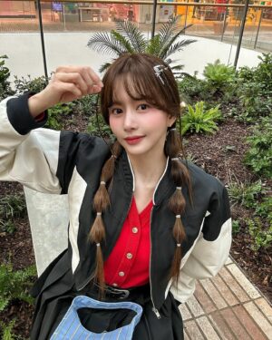 Han Bo-reum Thumbnail - 9.7K Likes - Top Liked Instagram Posts and Photos