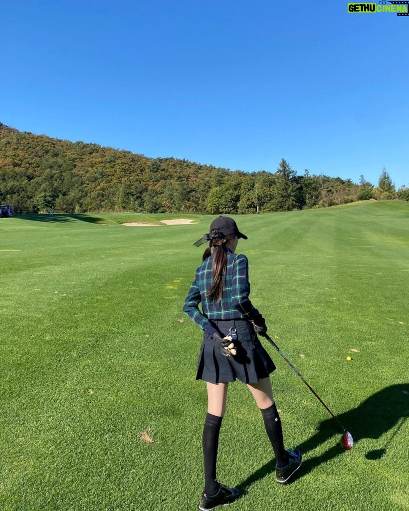 Han Bo-reum Instagram - 🍂⛳️