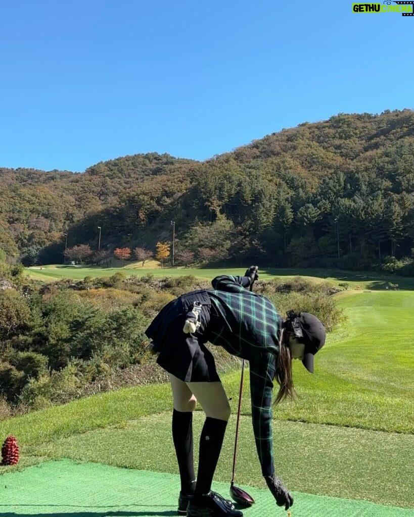 Han Bo-reum Instagram - 🍂⛳️